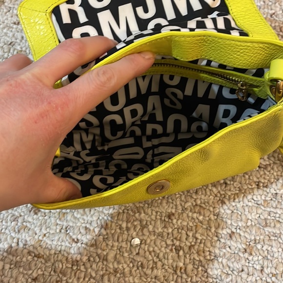 Marc by Marc Jacobs Neon Yellow Leather Crossbody Bag - Picture 5 of 5